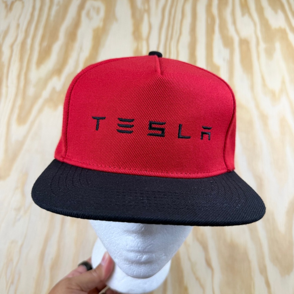 Tesla Unisex Snapback Hat Red Black Flat Brim Adjustable OSFM Cap